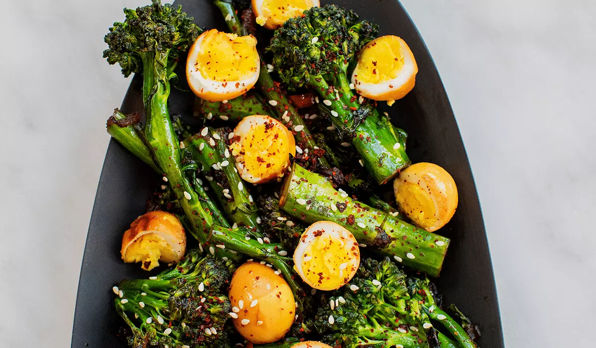 Sesame Quail Eggs with Broccolini