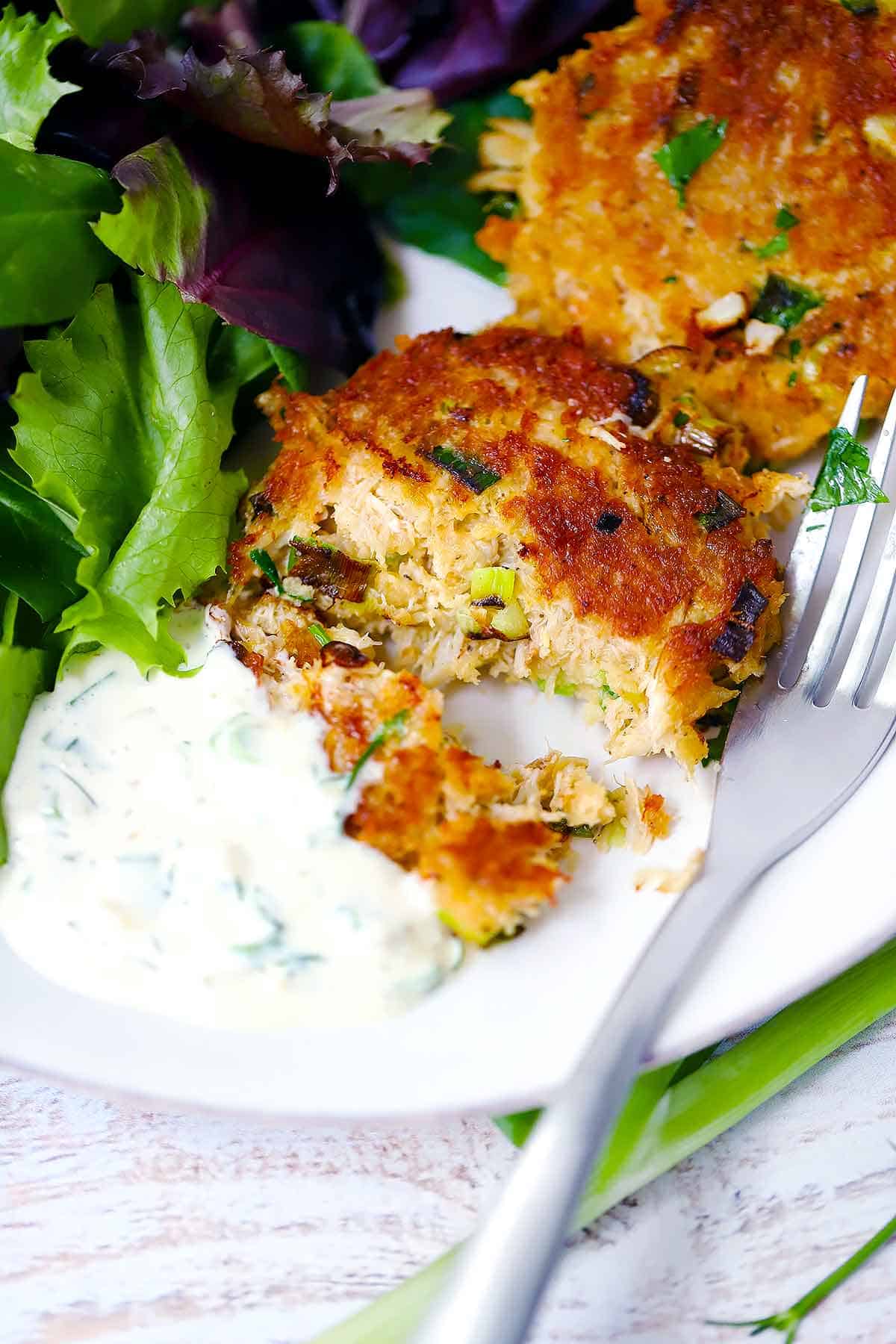 Easy Crab Cakes (Fresh, Canned, Claw, or Lump Meat)